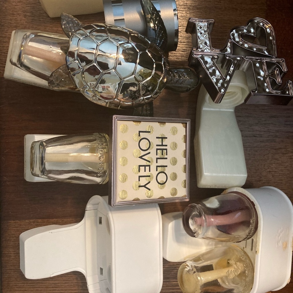 Wallflower fragrance holders